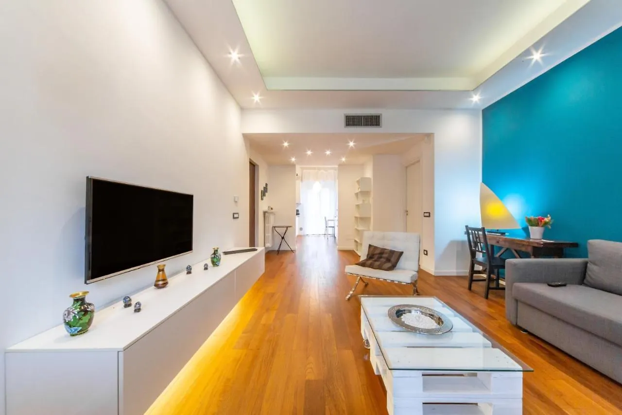 Apartmán Easylife - Lussuoso Trilocale Con Balcone E Vasca Idromassaggio In Zona Barona Milán