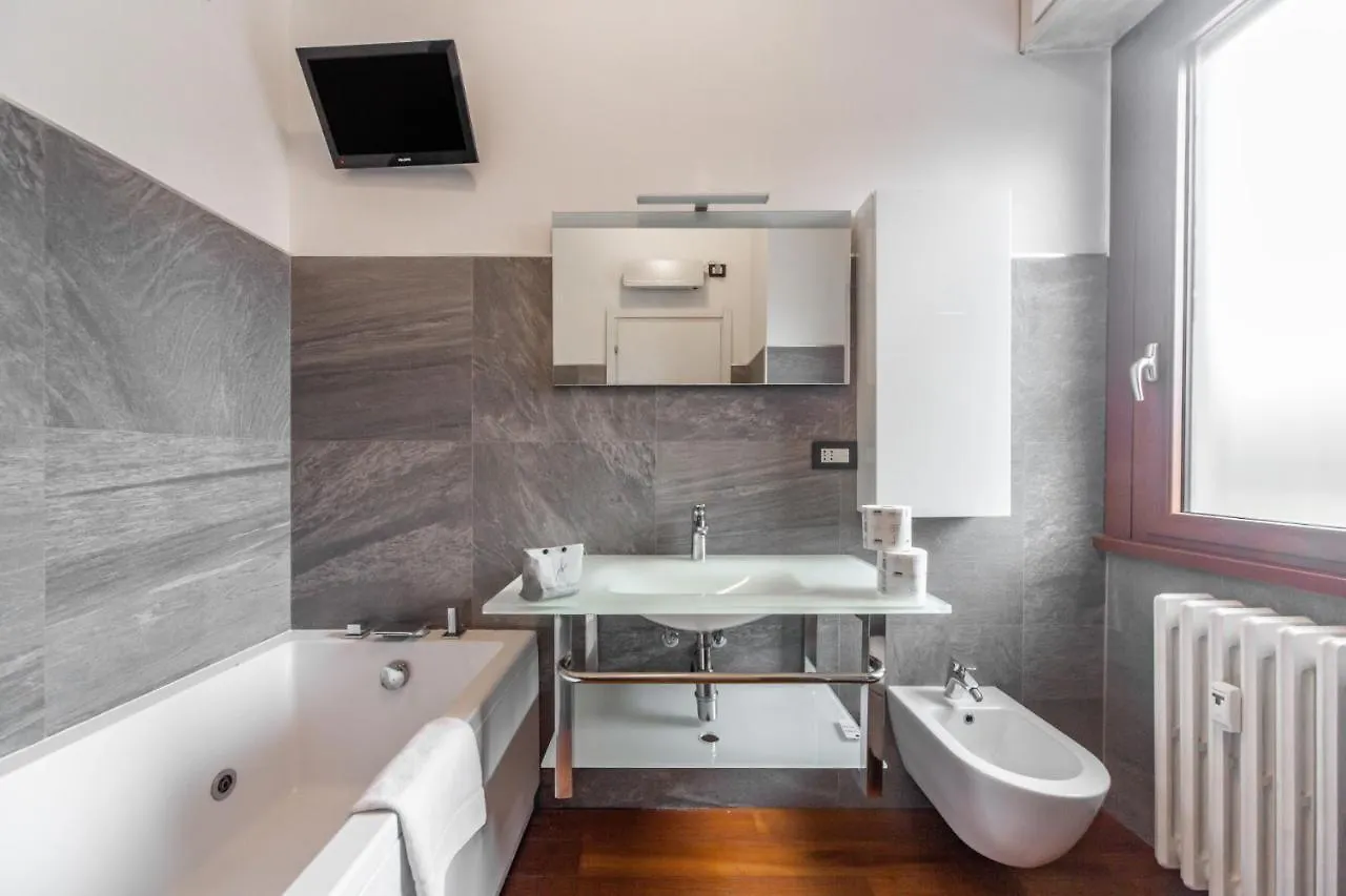 Apartmán Easylife - Lussuoso Trilocale Con Balcone E Vasca Idromassaggio In Zona Barona Milán