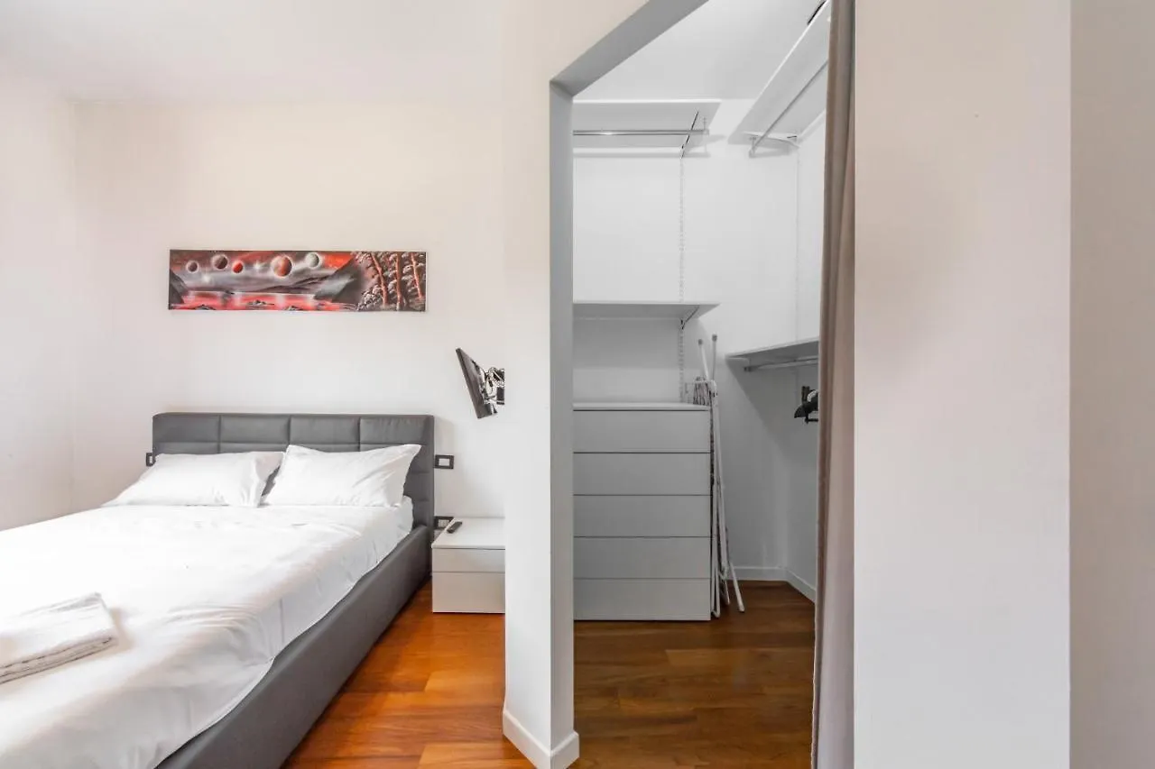 Apartmán Easylife - Lussuoso Trilocale Con Balcone E Vasca Idromassaggio In Zona Barona Milán 0*,